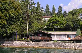 Duckingham Palace